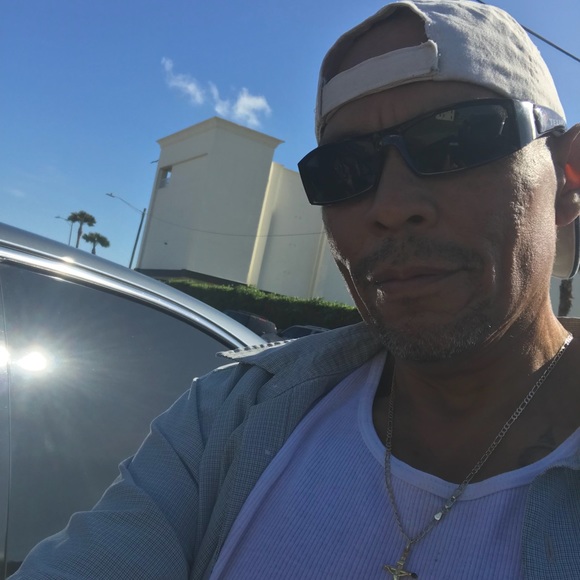 Meet your Posher, Robert - Picture 1 of 1